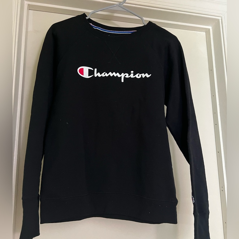 black champion crewneck